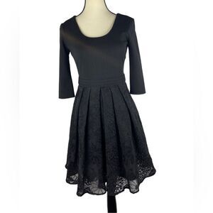 Anthropologie Plenty Dresses Tracy Reese Fit & Flare black lace skirt dress sz 0